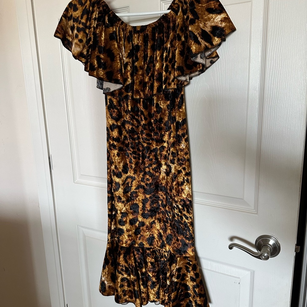 Leopard Print Ruffle Dress